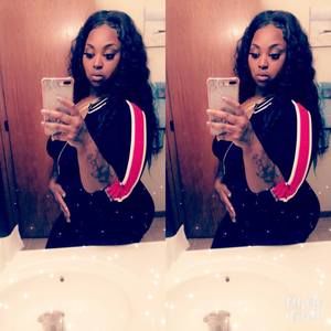 Meet your Posher, Marissa